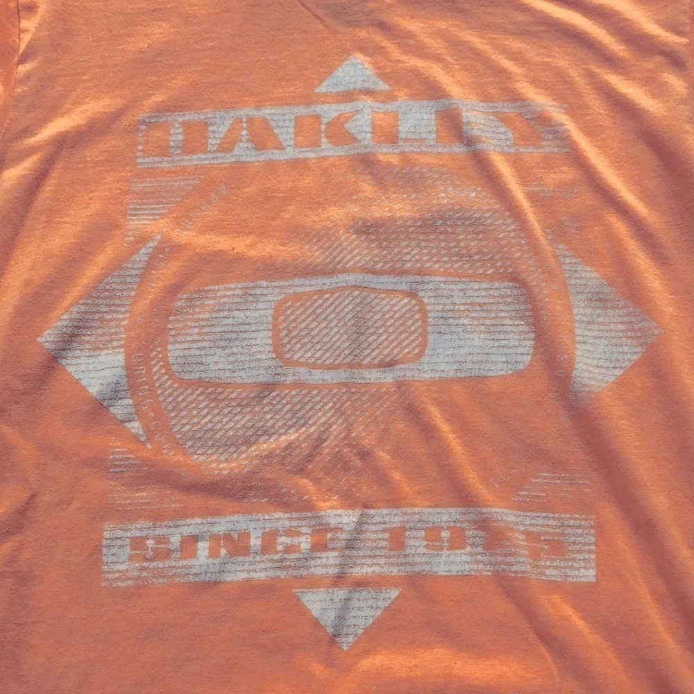 Oakley for Buckle tee size S EUC